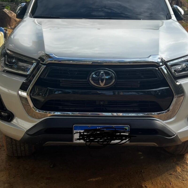 TOYOTA HILUX SRX 2022/2022 – BRANCA PEROLIZADA, 71mil km